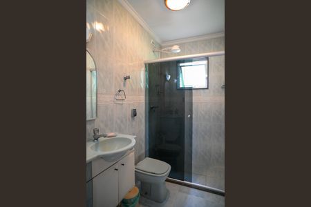 Casa à venda com 250m², 4 quartos e 2 vagas Casa à venda com 250m², 4 quartos e 2 vagasBanheiro da Suíte