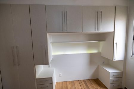 Quarto 1 de apartamento para alugar com 2 quartos, 50m² em Centro, Barueri