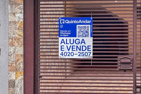 Casa para alugar com 190m², 3 quartos e 3 vagas Casa para alugar com 190m², 3 quartos e 3 vagasPlaca