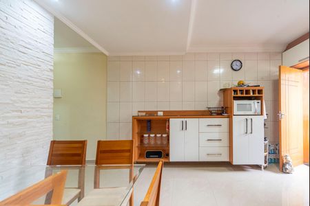 Casa para alugar com 190m², 3 quartos e 3 vagas Casa para alugar com 190m², 3 quartos e 3 vagasCozinha