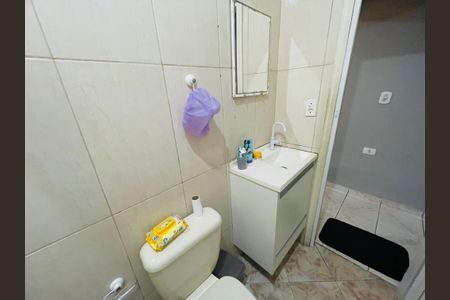 Casa à venda com 160m², 4 quartos e 2 vagasBanheiro 1