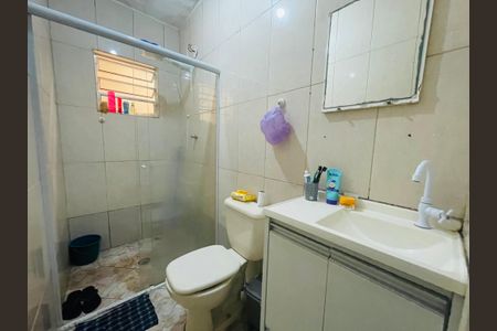 Casa à venda com 160m², 4 quartos e 2 vagasBanheiro 1