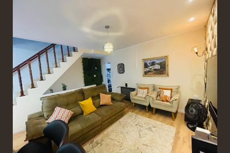 Casa à venda com 160m², 4 quartos e 2 vagasSala 1