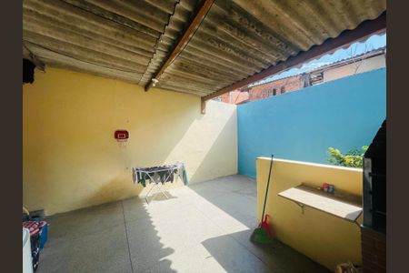 Casa à venda com 160m², 4 quartos e 2 vagasÁrea de Serviço