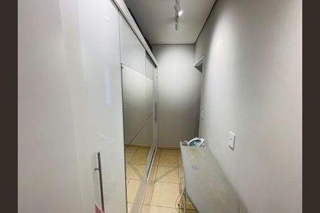 Casa à venda com 160m², 4 quartos e 2 vagasCloset