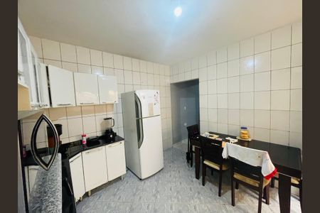 Casa à venda com 160m², 4 quartos e 2 vagasCozinha 2