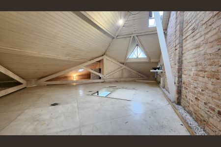 Casa para alugar com 200m², 3 quartos e 2 vagas Casa para alugar com 200m², 3 quartos e 2 vagasSóton