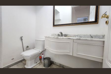 Casa para alugar com 200m², 3 quartos e 2 vagas Casa para alugar com 200m², 3 quartos e 2 vagasLavabo