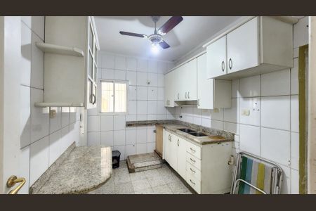 Casa para alugar com 200m², 3 quartos e 2 vagas Casa para alugar com 200m², 3 quartos e 2 vagasCozinha