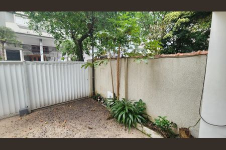 Casa para alugar com 200m², 3 quartos e 2 vagas Casa para alugar com 200m², 3 quartos e 2 vagasJardim