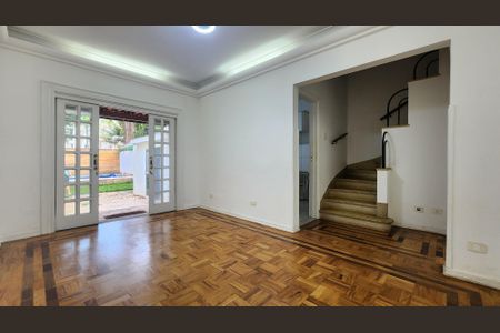 Casa para alugar com 200m², 3 quartos e 2 vagas Casa para alugar com 200m², 3 quartos e 2 vagasSala de Jantar