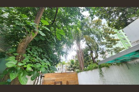 Casa para alugar com 200m², 3 quartos e 2 vagas Casa para alugar com 200m², 3 quartos e 2 vagasJardim