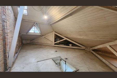 Casa para alugar com 200m², 3 quartos e 2 vagas Casa para alugar com 200m², 3 quartos e 2 vagasSóton