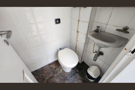 Casa para alugar com 200m², 3 quartos e 2 vagas Casa para alugar com 200m², 3 quartos e 2 vagasBanheiro de serviço