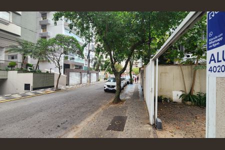 Casa para alugar com 200m², 3 quartos e 2 vagas Casa para alugar com 200m², 3 quartos e 2 vagasVista da Rua