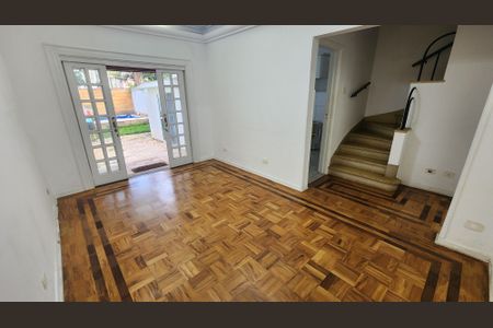 Casa para alugar com 200m², 3 quartos e 2 vagas Casa para alugar com 200m², 3 quartos e 2 vagasSala de Jantar