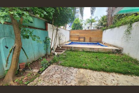 Casa para alugar com 200m², 3 quartos e 2 vagas Casa para alugar com 200m², 3 quartos e 2 vagasJardim