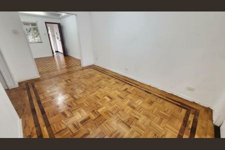 Casa para alugar com 200m², 3 quartos e 2 vagas Casa para alugar com 200m², 3 quartos e 2 vagasSala de Jantar