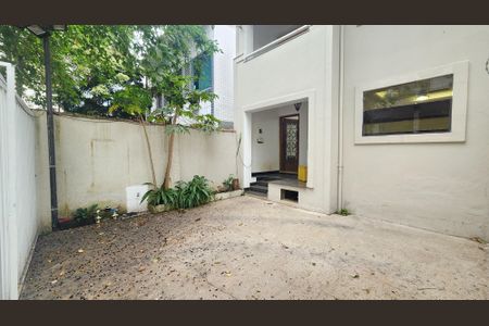 Casa para alugar com 200m², 3 quartos e 2 vagas Casa para alugar com 200m², 3 quartos e 2 vagasGaragem