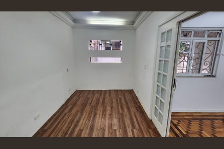Casa para alugar com 200m², 3 quartos e 2 vagas Casa para alugar com 200m², 3 quartos e 2 vagasSala de TV