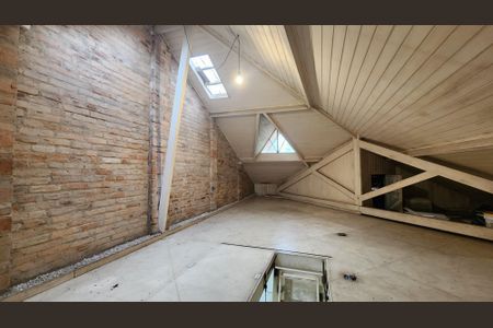 Casa para alugar com 200m², 3 quartos e 2 vagas Casa para alugar com 200m², 3 quartos e 2 vagasSóton