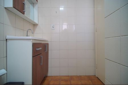 Banheiro de kitnet/studio para alugar com 1 quarto, 37m² em Industrial, Novo Hamburgo