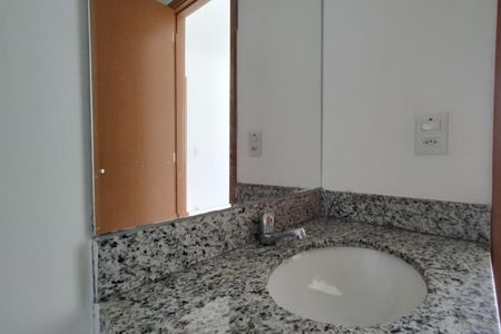 Apartamento para alugar com 80m², 3 quartos e 1 vaga Apartamento para alugar com 80m², 3 quartos e 1 vagaBanheiro da Suíte 1