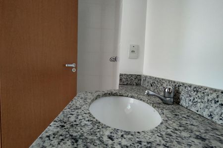 Apartamento para alugar com 80m², 3 quartos e 1 vaga Apartamento para alugar com 80m², 3 quartos e 1 vagaBanheiro Social