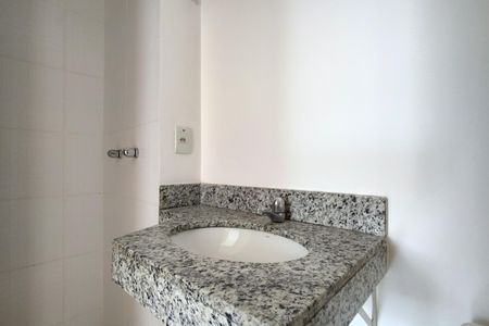 Apartamento para alugar com 80m², 3 quartos e 1 vaga Apartamento para alugar com 80m², 3 quartos e 1 vagaBanheiro Social