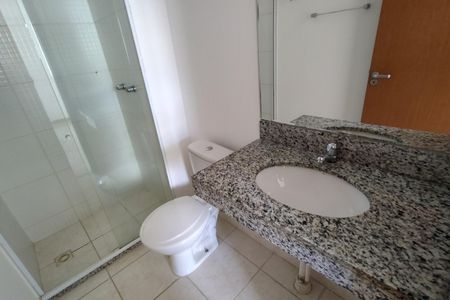 Apartamento para alugar com 80m², 3 quartos e 1 vaga Apartamento para alugar com 80m², 3 quartos e 1 vagaBanheiro da Suíte 1