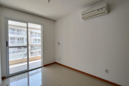 Sala de apartamento à venda com 3 quartos, 80m² em Taquara, Rio de Janeiro