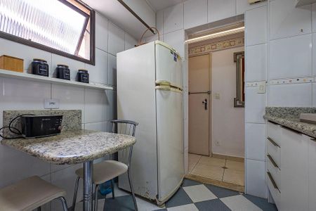 Apartamento à venda com 44m², 1 quarto e 1 vaga Apartamento à venda com 44m², 1 quarto e 1 vagaCozinha