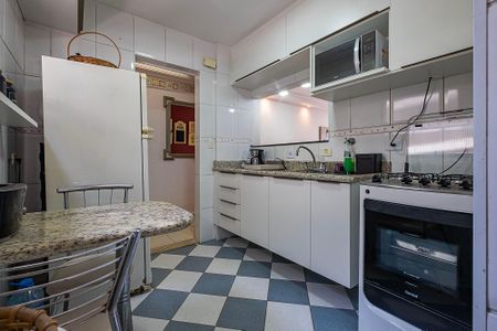 Apartamento à venda com 44m², 1 quarto e 1 vaga Apartamento à venda com 44m², 1 quarto e 1 vagaCozinha