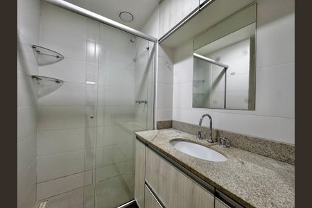 Apartamento à venda com 124m², 3 quartos e 2 vagas Apartamento à venda com 124m², 3 quartos e 2 vagasSuíte - Banheiro