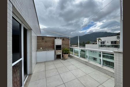 Apartamento à venda com 124m², 3 quartos e 2 vagas Apartamento à venda com 124m², 3 quartos e 2 vagasTerraço