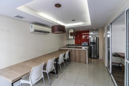 Apartamento à venda com 124m², 3 quartos e 2 vagas Apartamento à venda com 124m², 3 quartos e 2 vagasÁrea comum