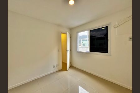 Apartamento à venda com 124m², 3 quartos e 2 vagas Apartamento à venda com 124m², 3 quartos e 2 vagasSuíte 2
