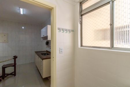 Apartamento à venda com 70m², 2 quartos e 1 vagaÁrea de Serviço