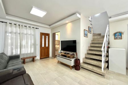 Sala de casa de condomínio para alugar com 4 quartos, 200m² em Parque Jabaquara, São Paulo