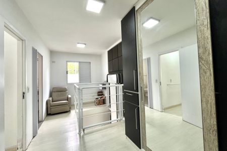 Casa de condomínio à venda com 200m², 4 quartos e 3 vagas Casa de condomínio à venda com 200m², 4 quartos e 3 vagasSuite 2