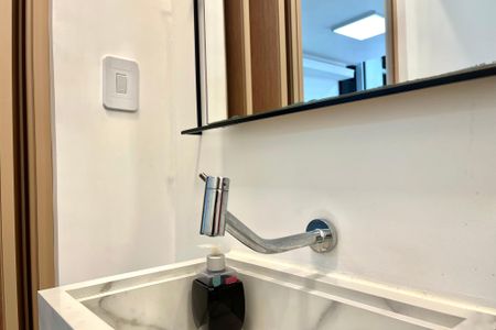 Casa de condomínio à venda com 200m², 4 quartos e 3 vagas Casa de condomínio à venda com 200m², 4 quartos e 3 vagasBanheiro Social