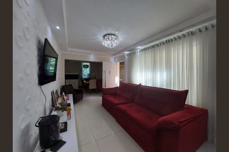 Casa à venda com 3 quartos, 375m² em Parque Cisper, São Paulo