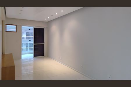Sala de apartamento para alugar com 3 quartos, 55m² em Jacarepaguá, Rio de Janeiro