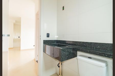 Apartamento à venda com 54m², 2 quartos e 1 vaga Apartamento à venda com 54m², 2 quartos e 1 vagaBanheiro