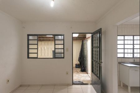 Sala de casa para alugar com 2 quartos, 40m² em Jardim Santa Lúcia, Campinas