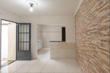 Sala de casa para alugar com 2 quartos, 40m² em Jardim Santa Lúcia, Campinas