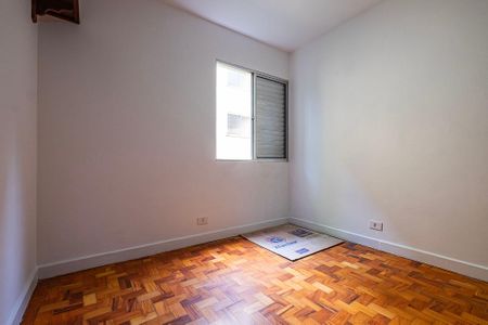 Quarto 2 de apartamento para alugar com 3 quartos, 77m² em Alto de Pinheiros, São Paulo
