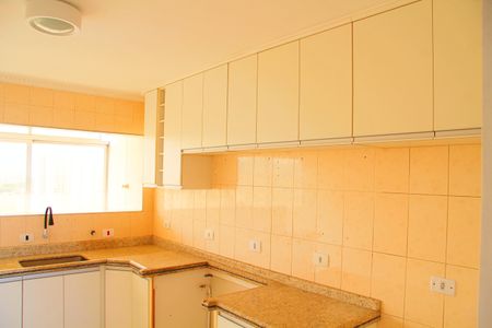 Apartamento à venda com 76m², 2 quartos e 1 vagaCozinha