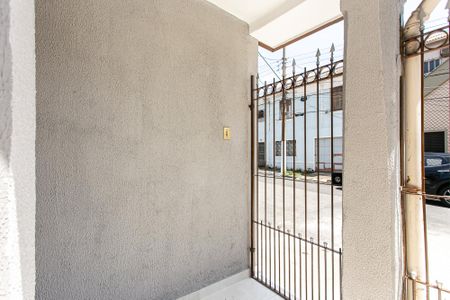 Casa para alugar com 80m², 2 quartos e 1 vagaEntrada