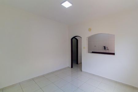 Sala de casa para alugar com 2 quartos, 100m² em Vila Ivone, São Paulo